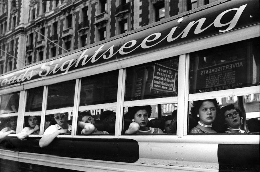 Harold Feinstein, Sightseeing Bus, New York, 1956