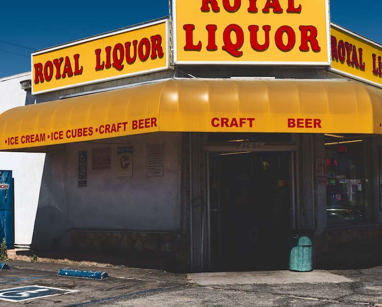 Royal Liquor, Los Angeles, 2017.jpg